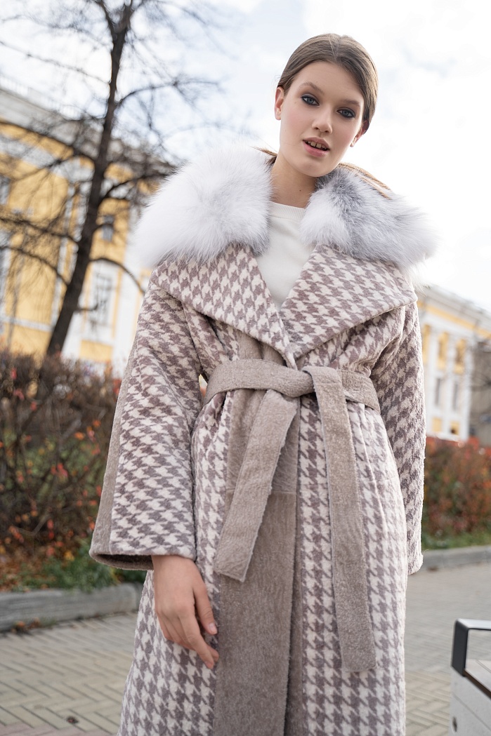 Женское пальто халатного типа | Capitol