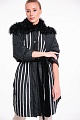 Пальто женское текстильное с отделкой из меха | Capitol