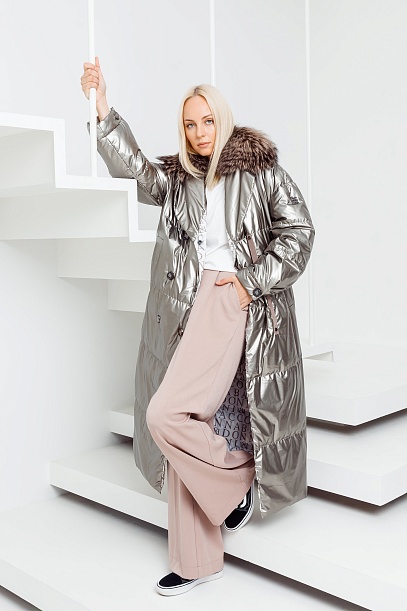 Пальто женское (100% ПОЛИЭСТЕР ,покладка 100% полиэстер , отделка мех лисы | Capitol
