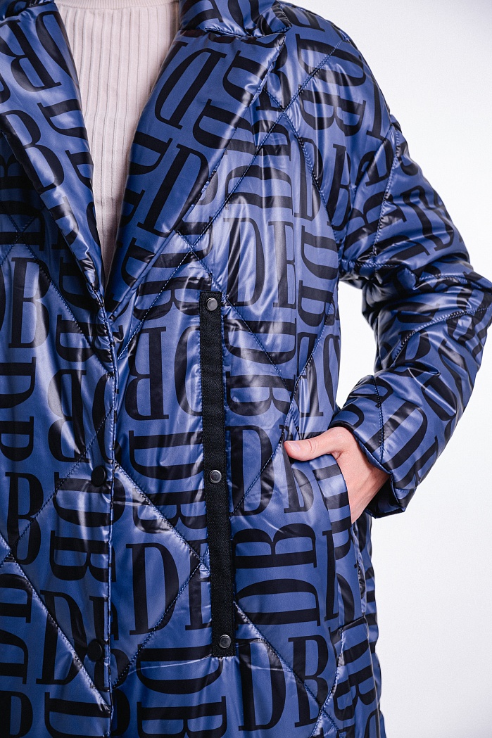 Пальто женское текстильное с оригинальным принтом в синем цвете | Capitol