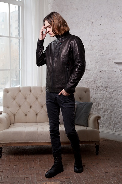 Классическая куртка из натуральной кожи в черном оттенке | Capitol